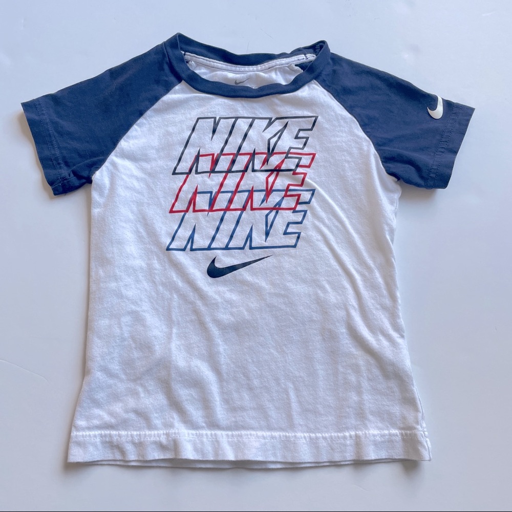 Nike tee